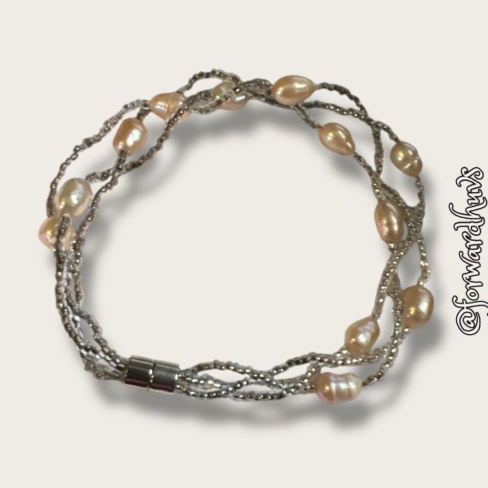 Bundle Sale 3 for $15 | Pearl Seed Bead Bracelet - Picture 5 of 7